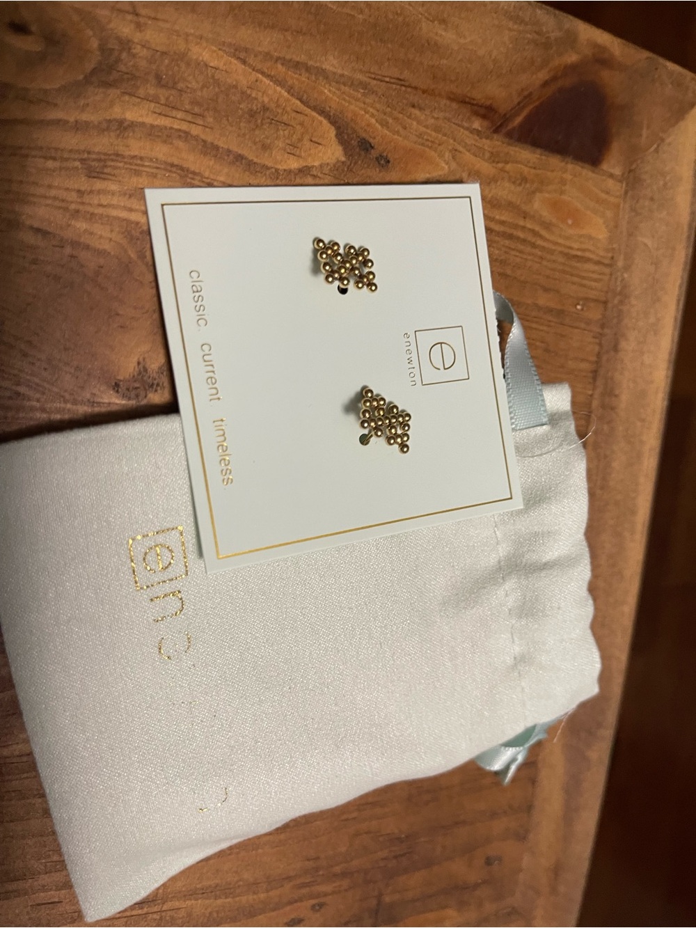 e.newton Gold Cluster Stud Earrings - Elegant Women's Jewelryi new